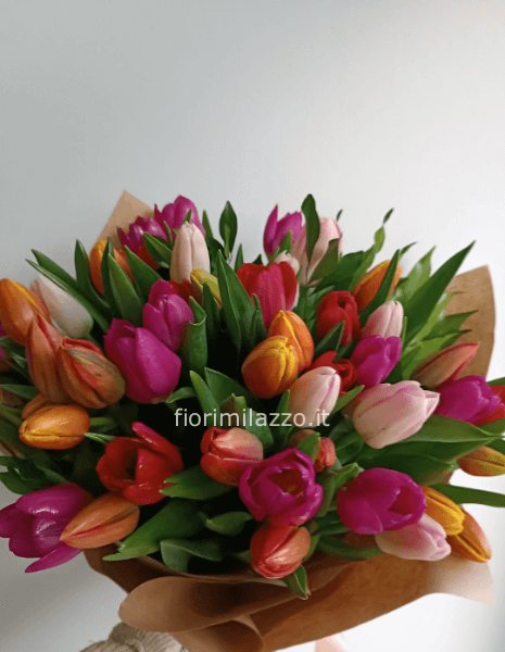 Bouquet di tulipani assortito di colori