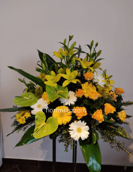 Composizione cuscino funebre di fiori misti