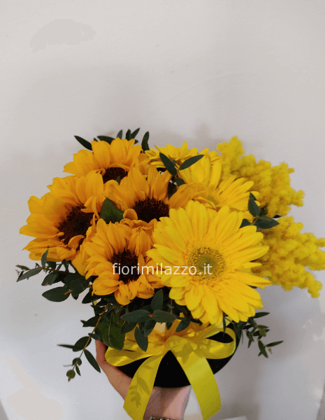 flower box con fiori gialli
